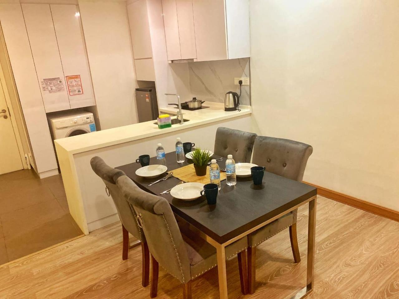 Ferienwohnung Oneiro One Bukit Ceylon Kuala Lumpur Exterior foto